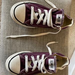 Maroon/purple Converse